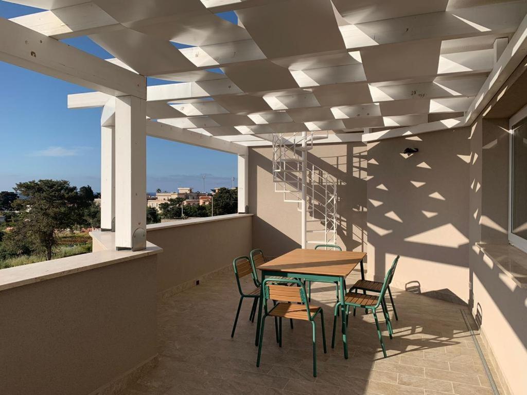 Апартаменти Terrace Ini Терразіні Екстер'єр фото